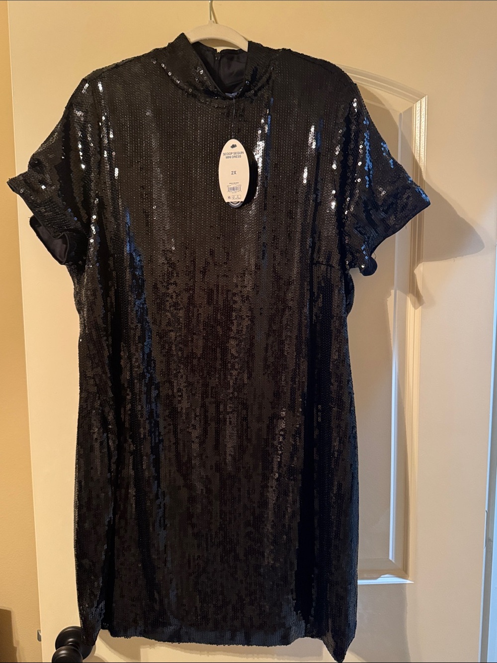 Scoop Black Sequin Short-Sleeve Mini Dress 2X